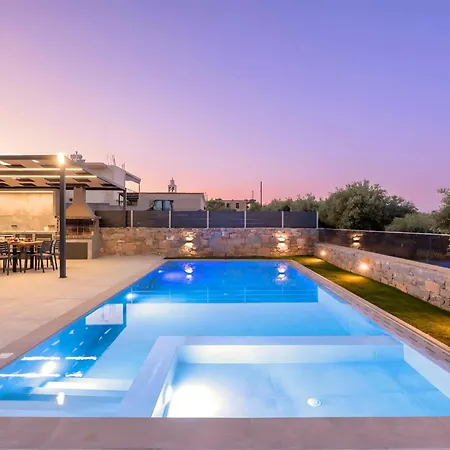 Stafa Private Pool Villa Drámia